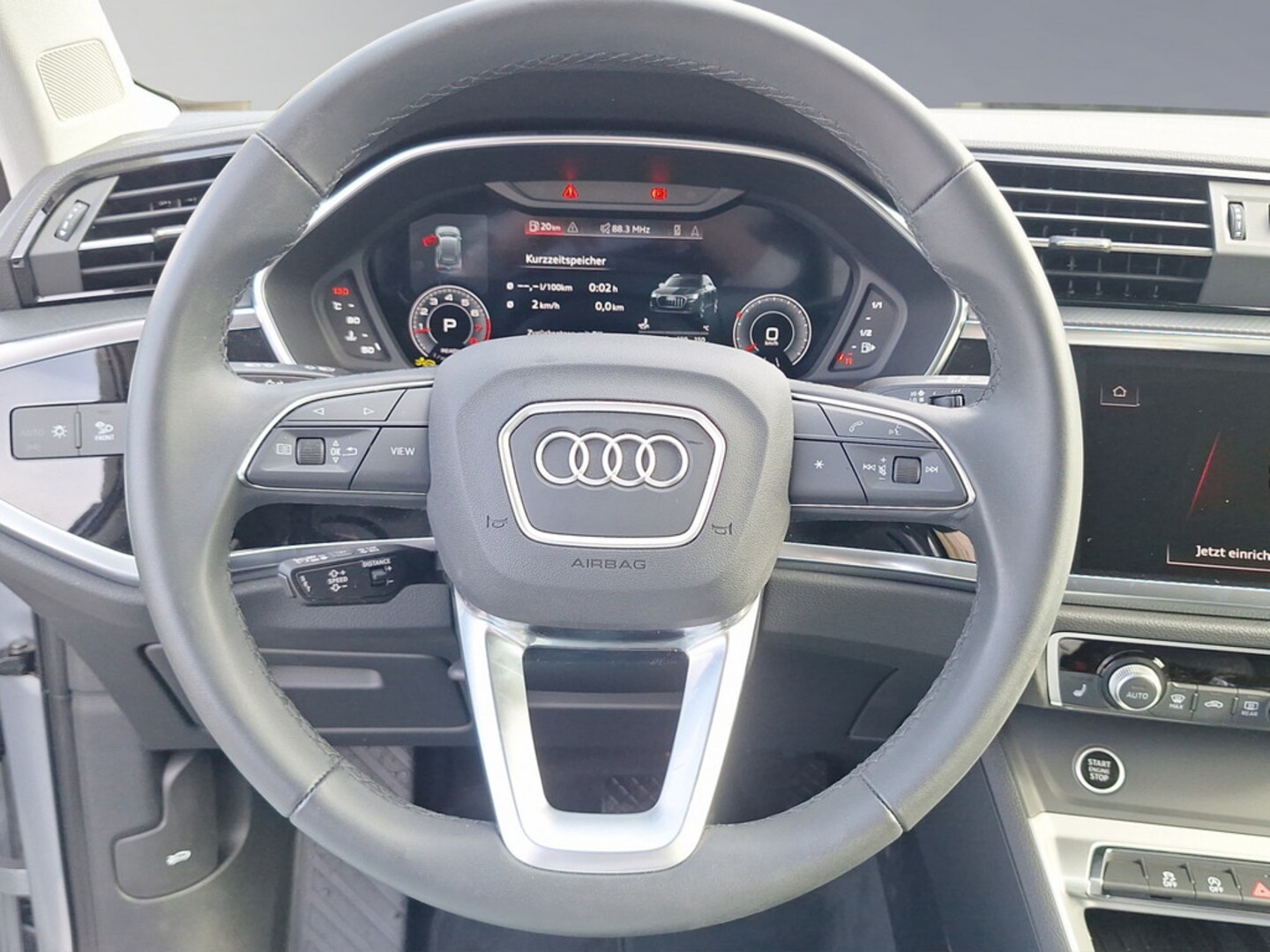 Bild über Audi Q3 TFSI 110 kW S tronic - für weitere Informationen kontaktieren Sie den Audi Partner