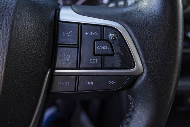 2022 TOYOTA HIGHLANDER - Image 16