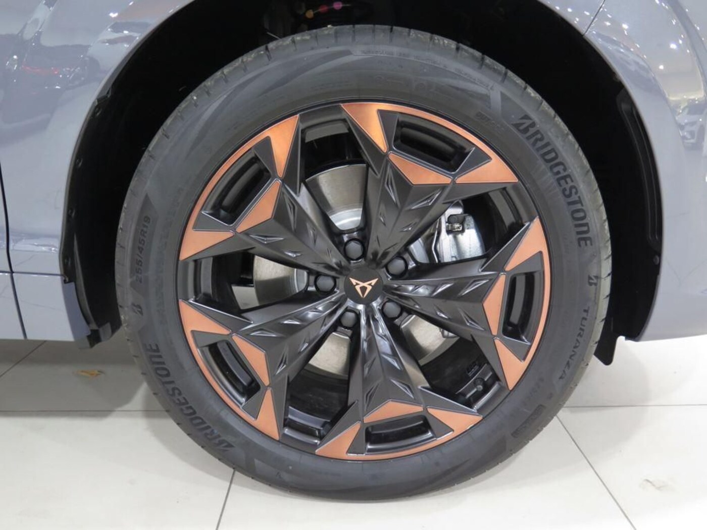 CUPRA Terramar 1.5 TSI e-Hybrid DSG 150 kW (204 CV) — photo 8