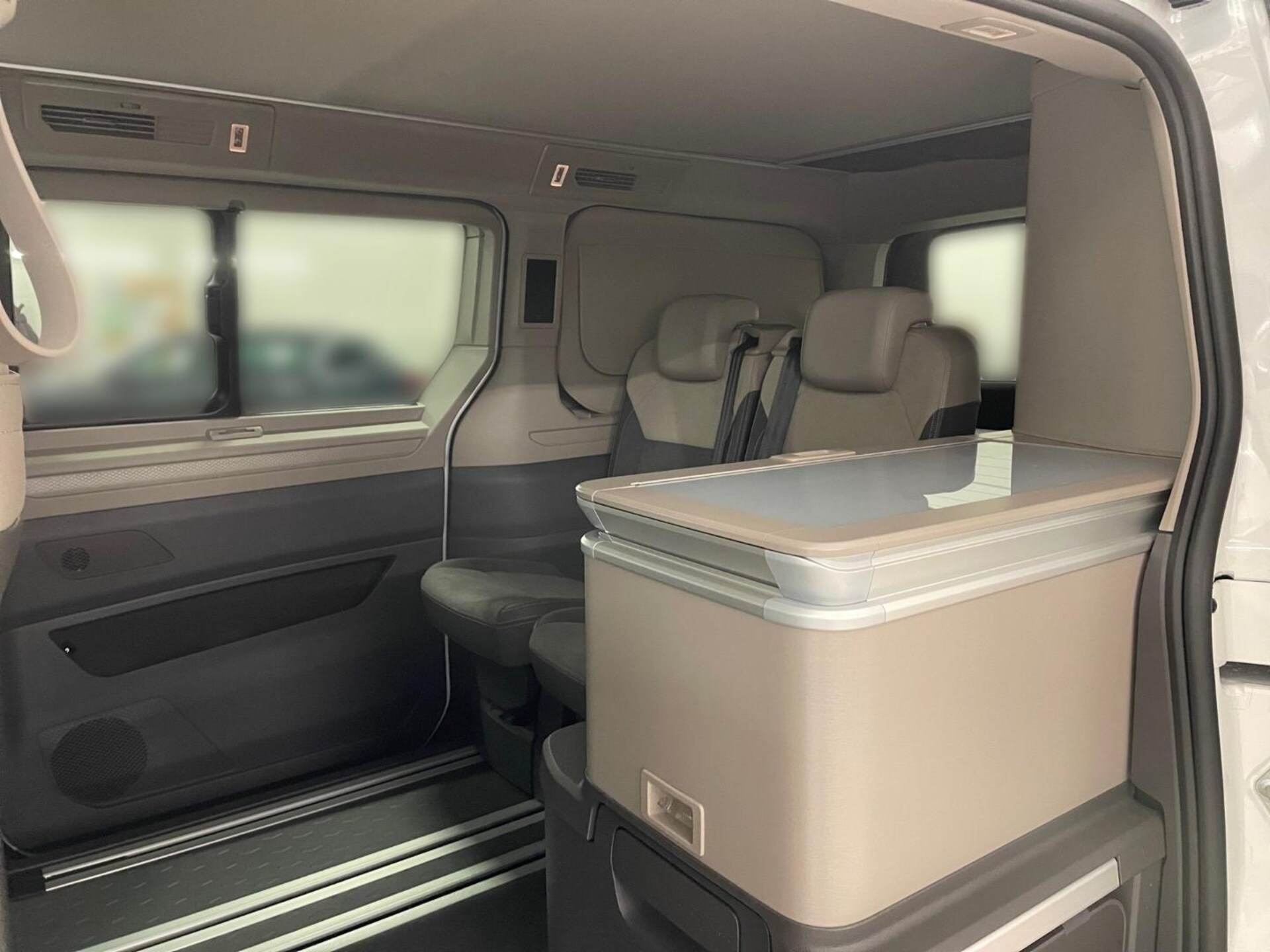 Volkswagen California Coast