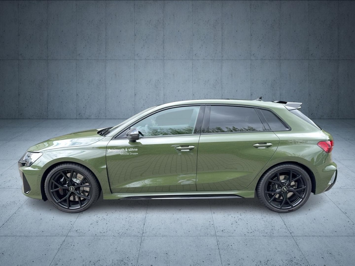 Bild über Audi RS 3 Sportback TFSI quattro 294 kW S tronic - für weitere Informationen kontaktieren Sie den Audi Partner