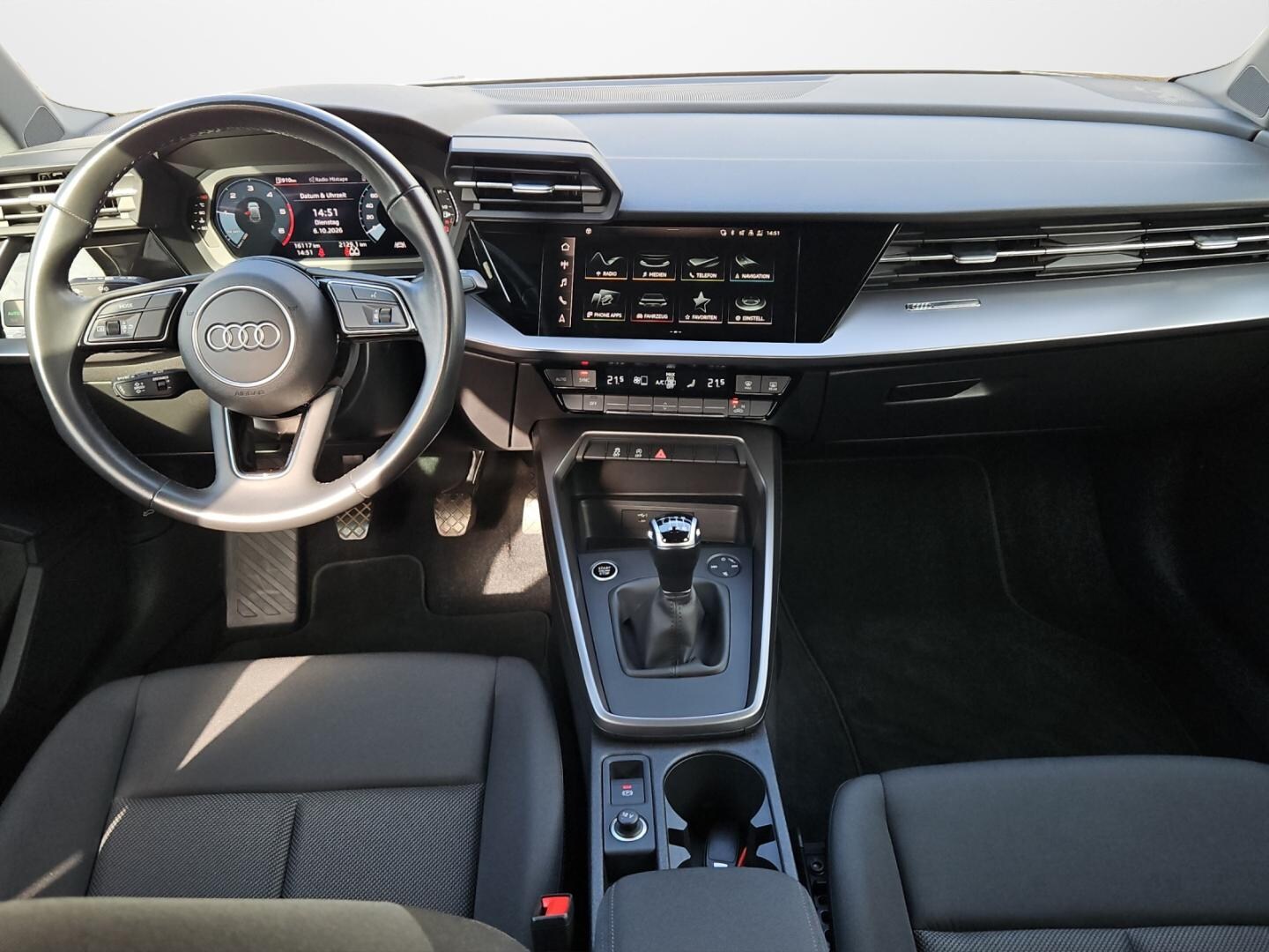 Bild über Audi A3 Sportback advanced 30 TDI Schaltgetriebe - für weitere Informationen kontaktieren Sie den Audi Partner