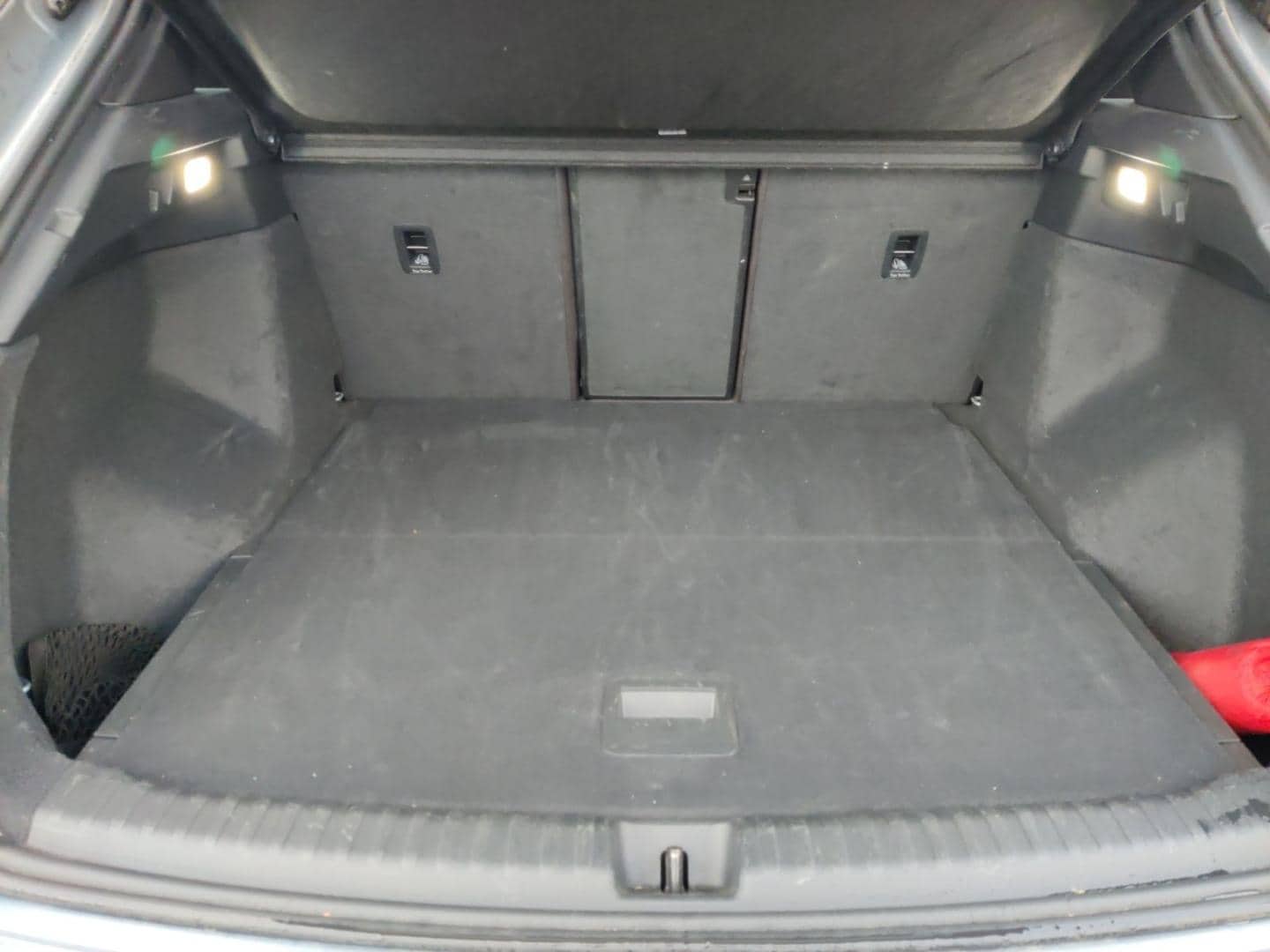 Bild über Audi Q4 e-tron 40 e-tron - für weitere Informationen kontaktieren Sie den Audi Partner