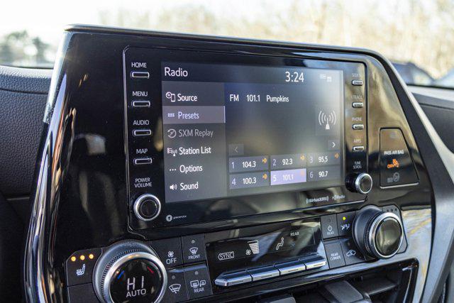 2022 TOYOTA HIGHLANDER - Image 17