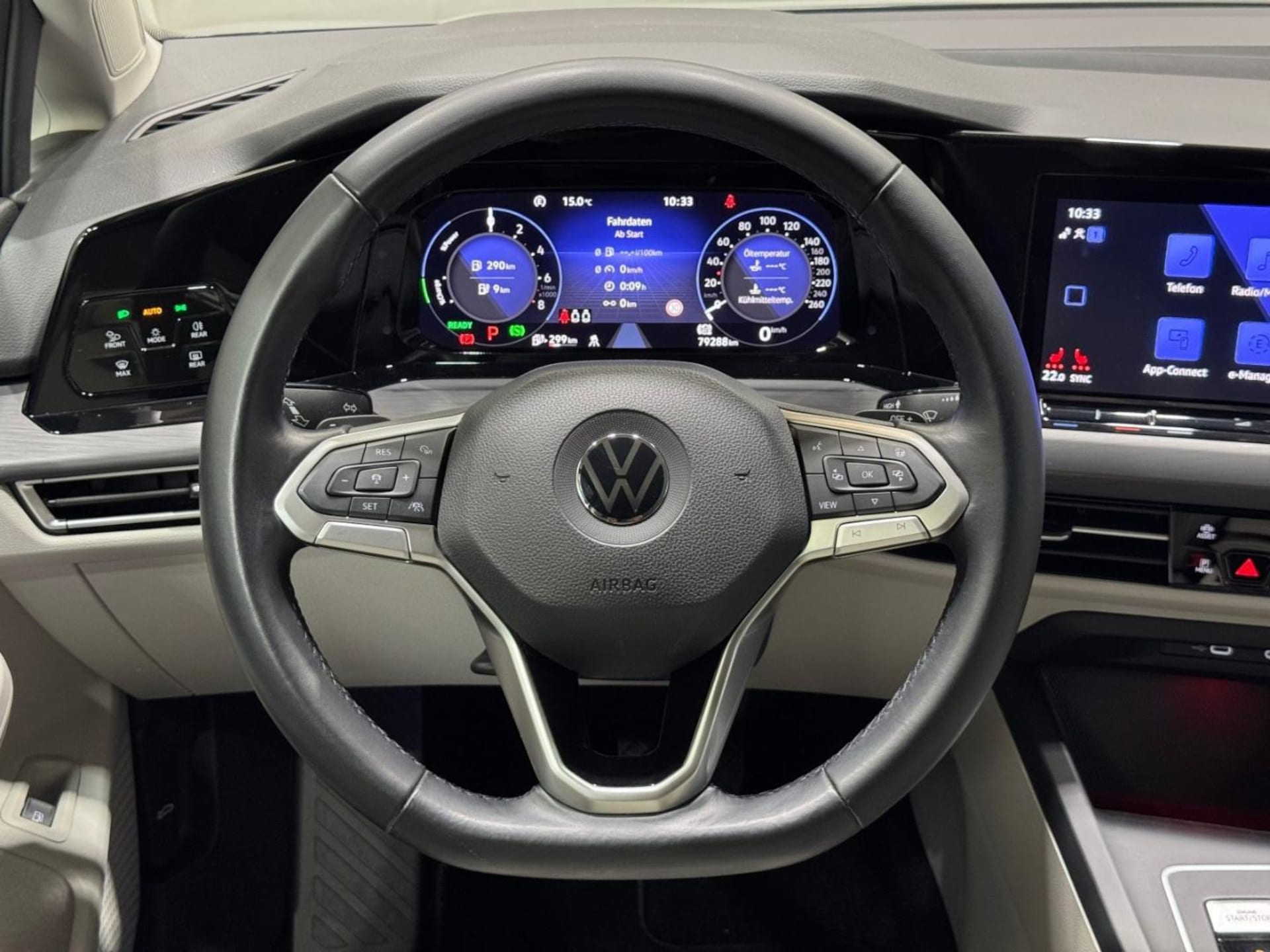 Volkswagen Golf Style