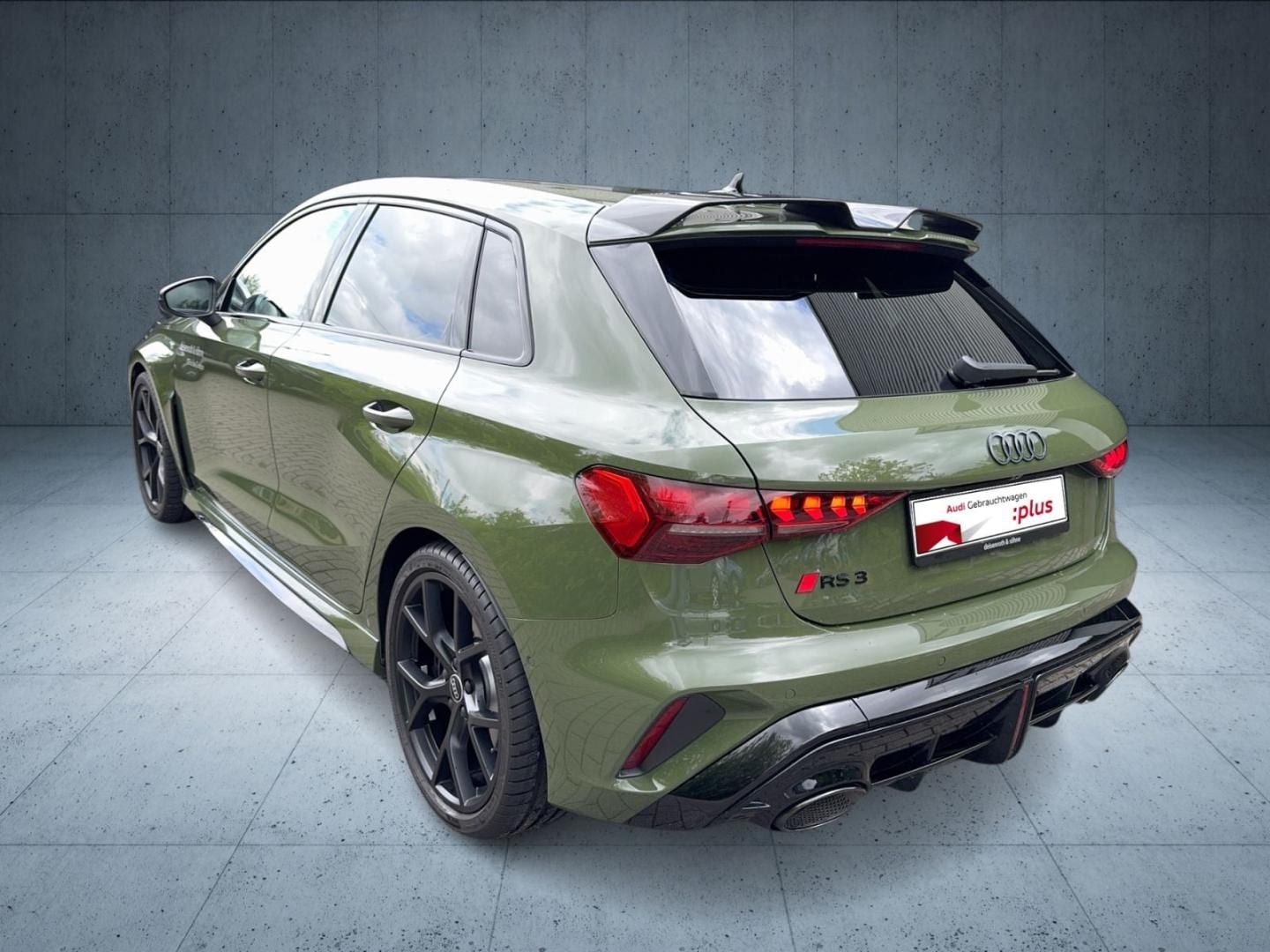 Bild über Audi RS 3 Sportback TFSI quattro 294 kW S tronic - für weitere Informationen kontaktieren Sie den Audi Partner