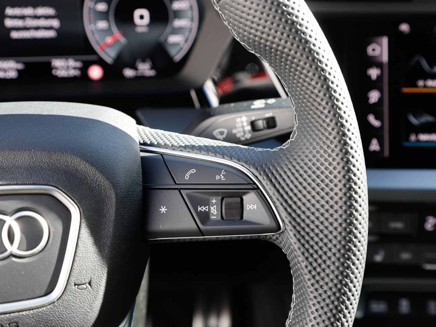 Bild über Audi A3 Limousine TFSI Schaltgetriebe - für weitere Informationen kontaktieren Sie den Audi Partner