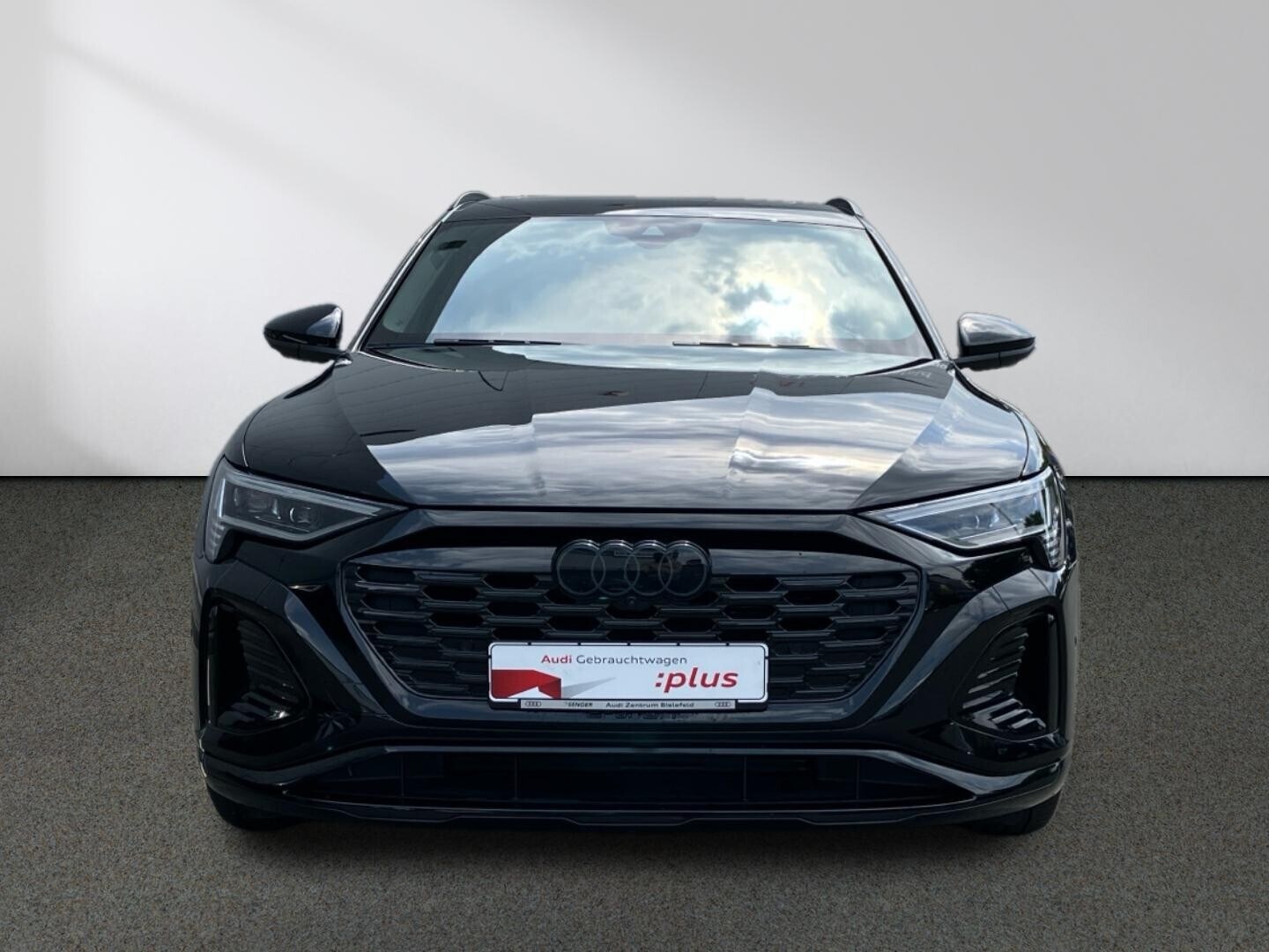 Image about Audi Q8 Sportback e-tron S line 55 e-tron quattro