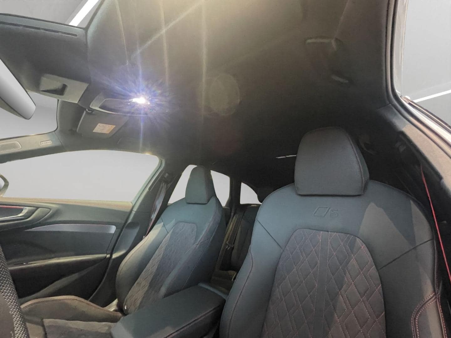 Bild über Audi S5 Avant TFSI 270 kW S tronic - für weitere Informationen kontaktieren Sie den Audi Partner