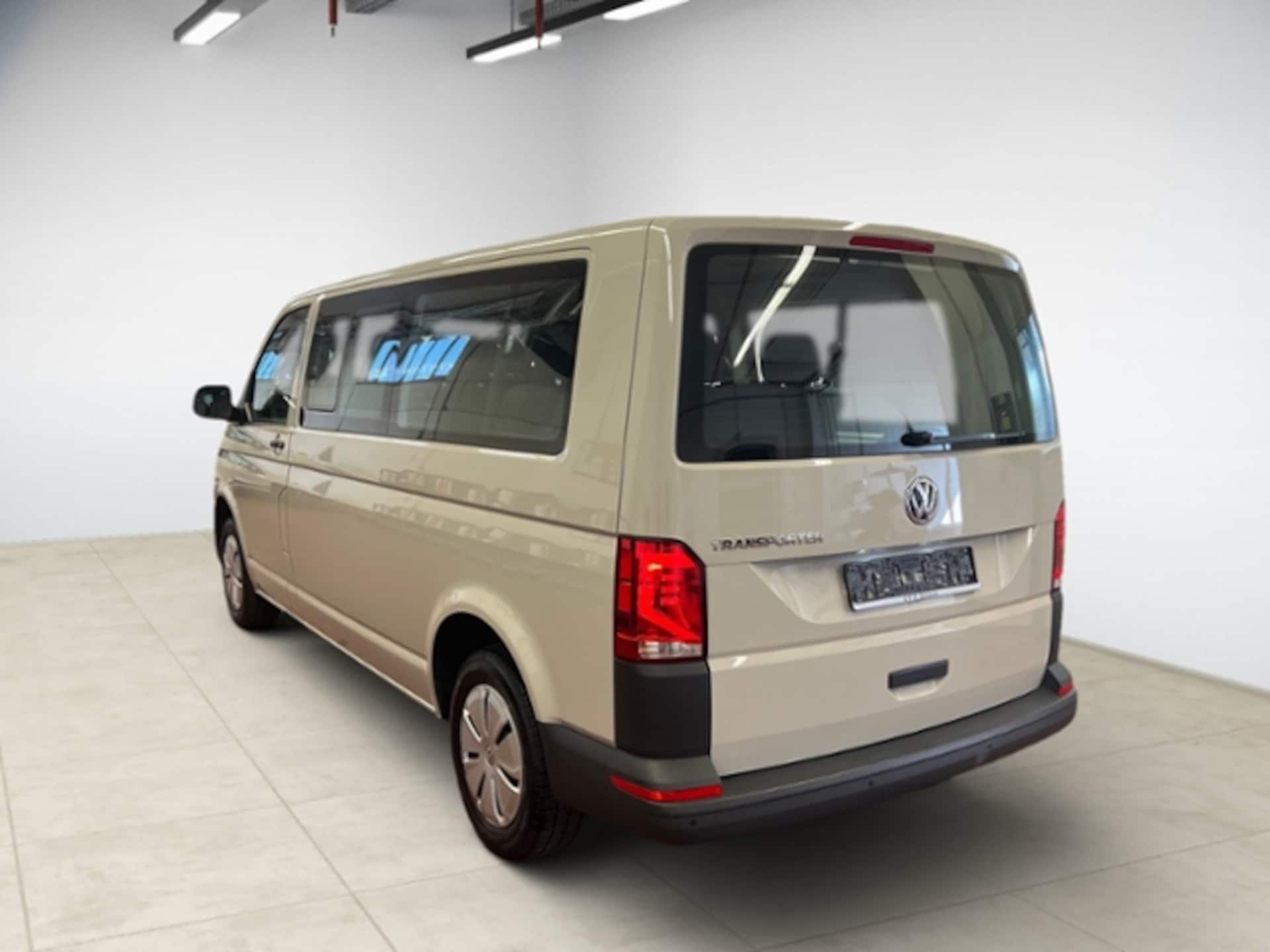 Volkswagen T6.1 Transporter Kombi langer Radstand