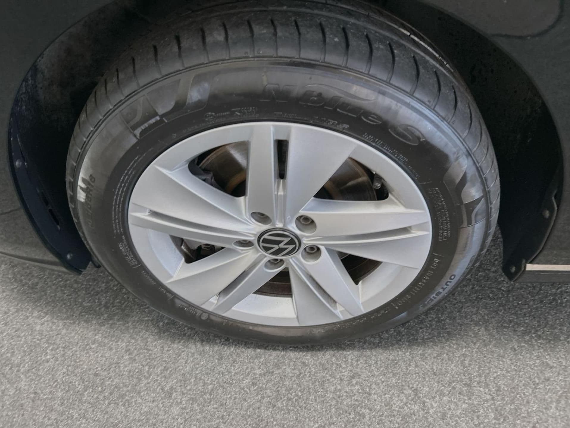 Volkswagen Golf Variant Life