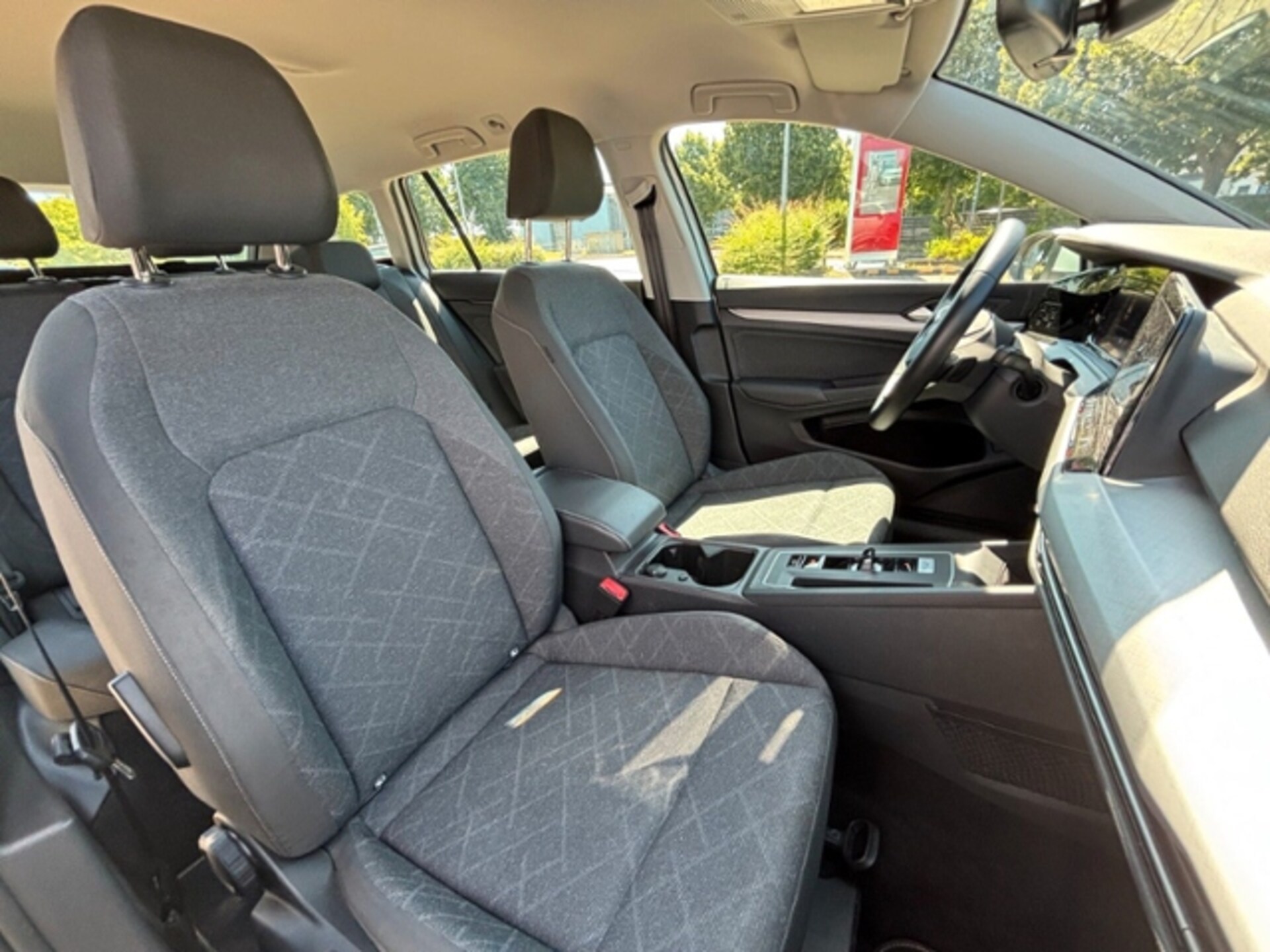 Volkswagen Golf Variant Life