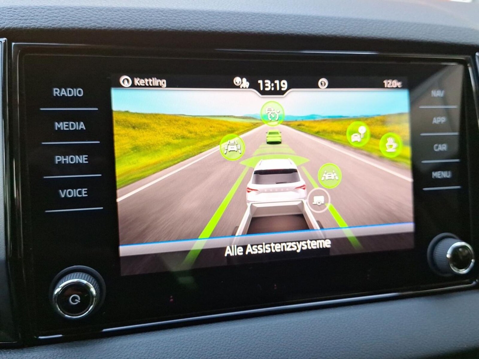 Škoda Karoq – Bild 9