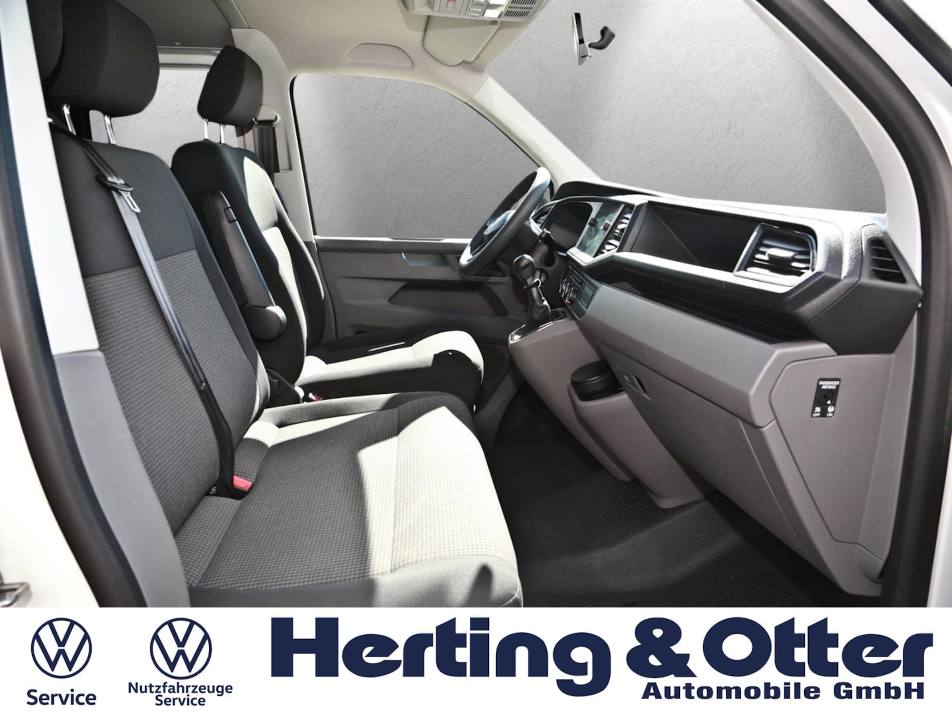 Volkswagen T6.1 Transporter Kombi langer Radstand