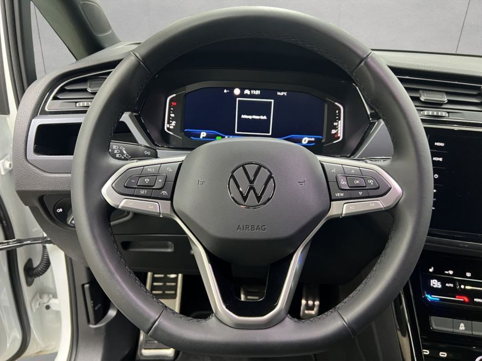 Volkswagen Touran – Bild 11