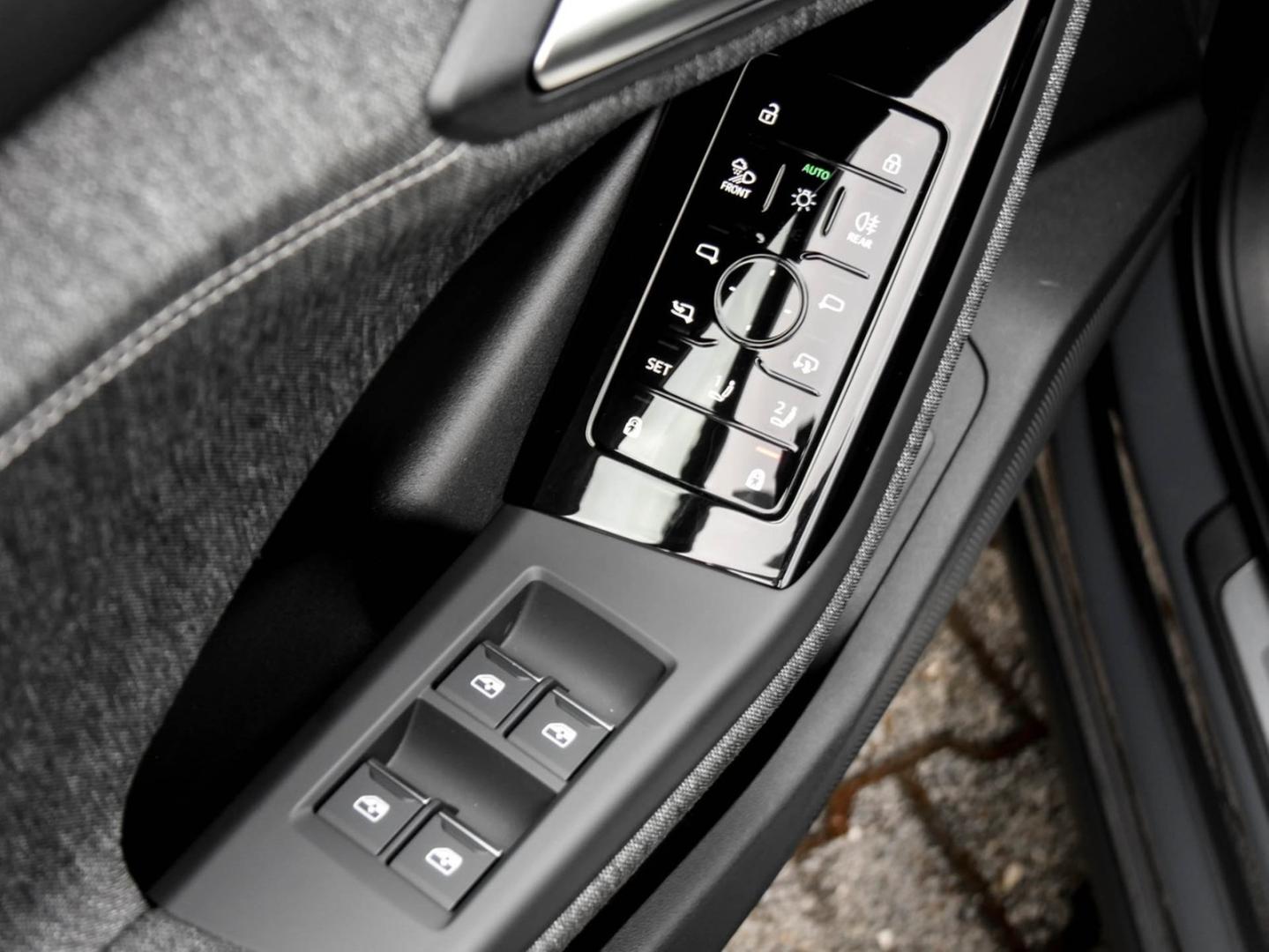 Image about Audi Q6 SUV e-tron e-tron performance