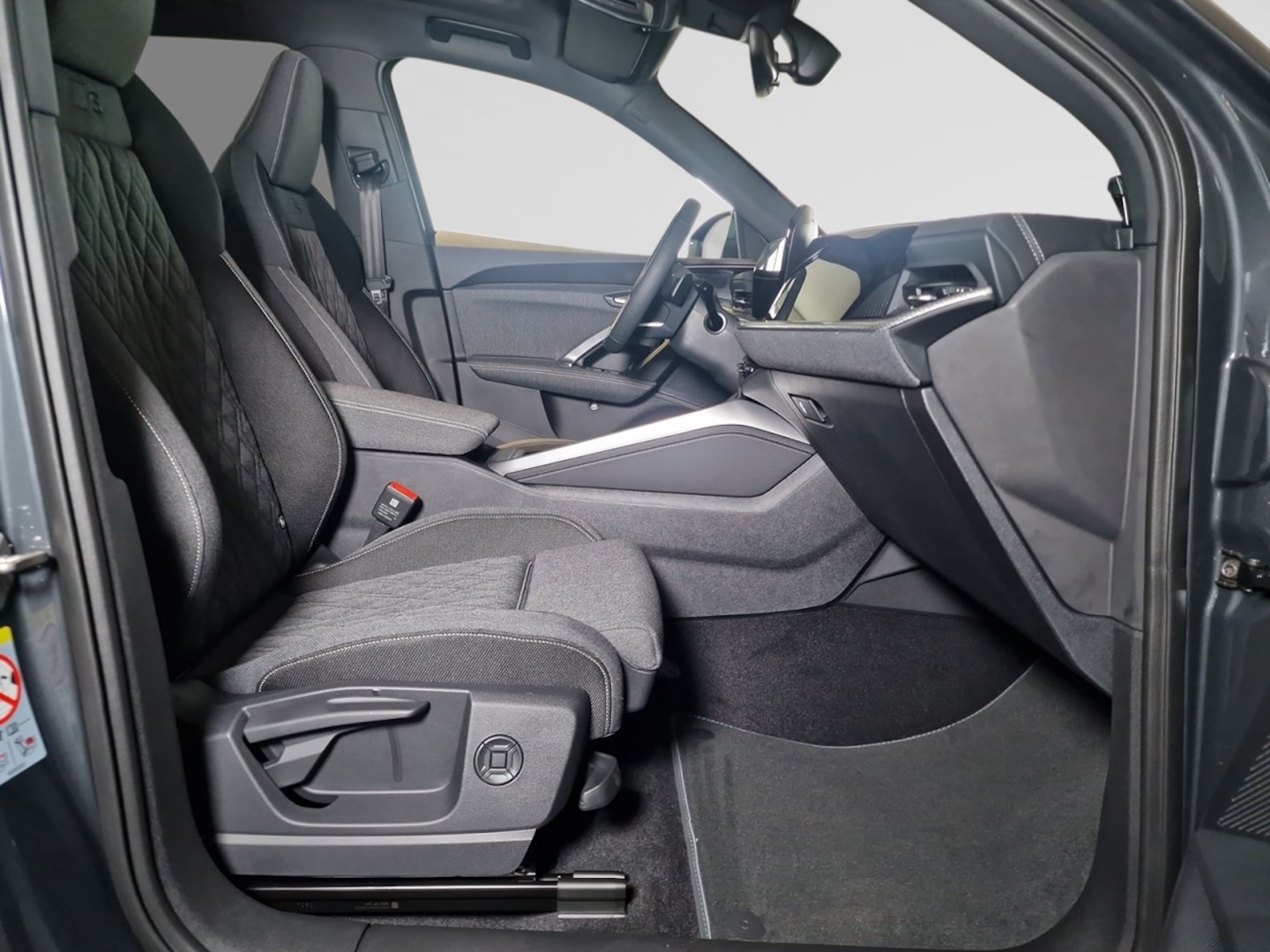 Bild über Audi Q5 SUV TDI quattro 150 kW S tronic - für weitere Informationen kontaktieren Sie den Audi Partner
