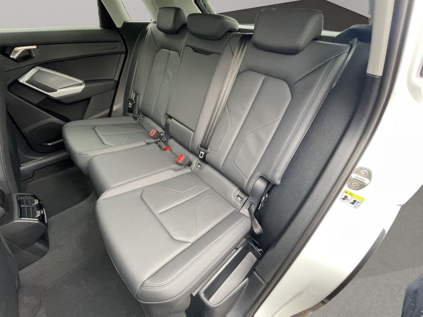 Bild über Audi Q3 advanced 35 TDI S tronic - für weitere Informationen kontaktieren Sie den Audi Partner