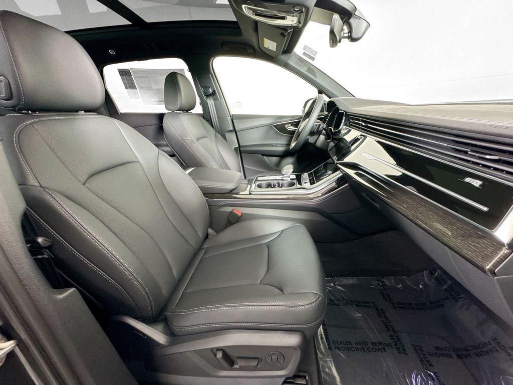2026 Audi Q7 Premium Plus - Photo 10