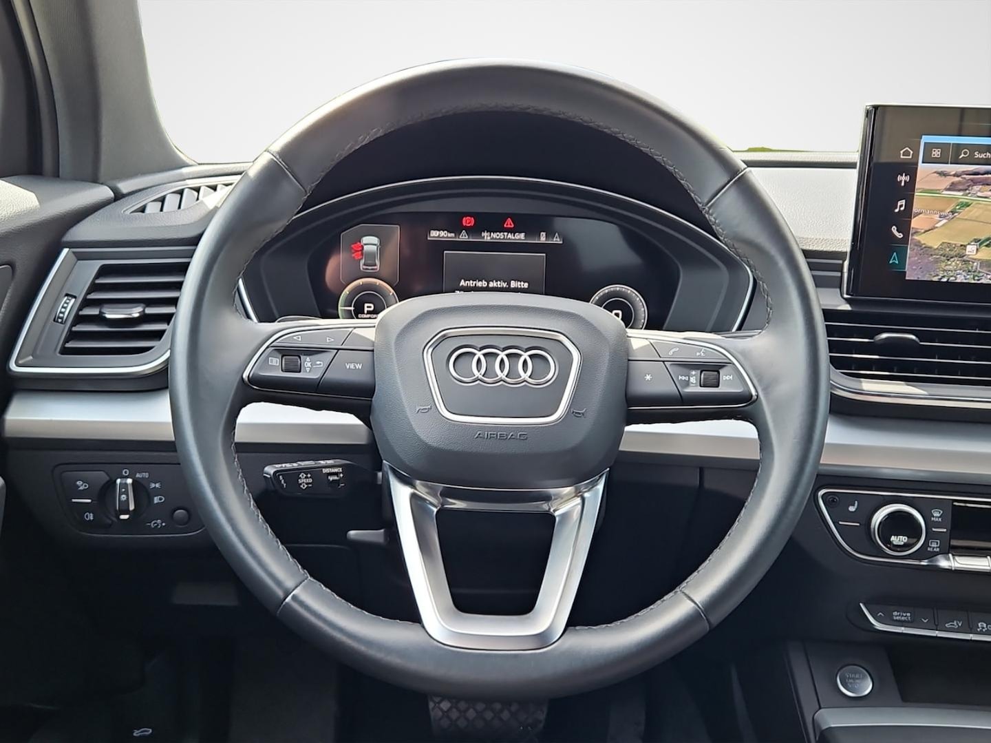 Bild über Audi Q5 TFSI e advanced 50 TFSI e quattro S tronic - für weitere Informationen kontaktieren Sie den Audi Partner