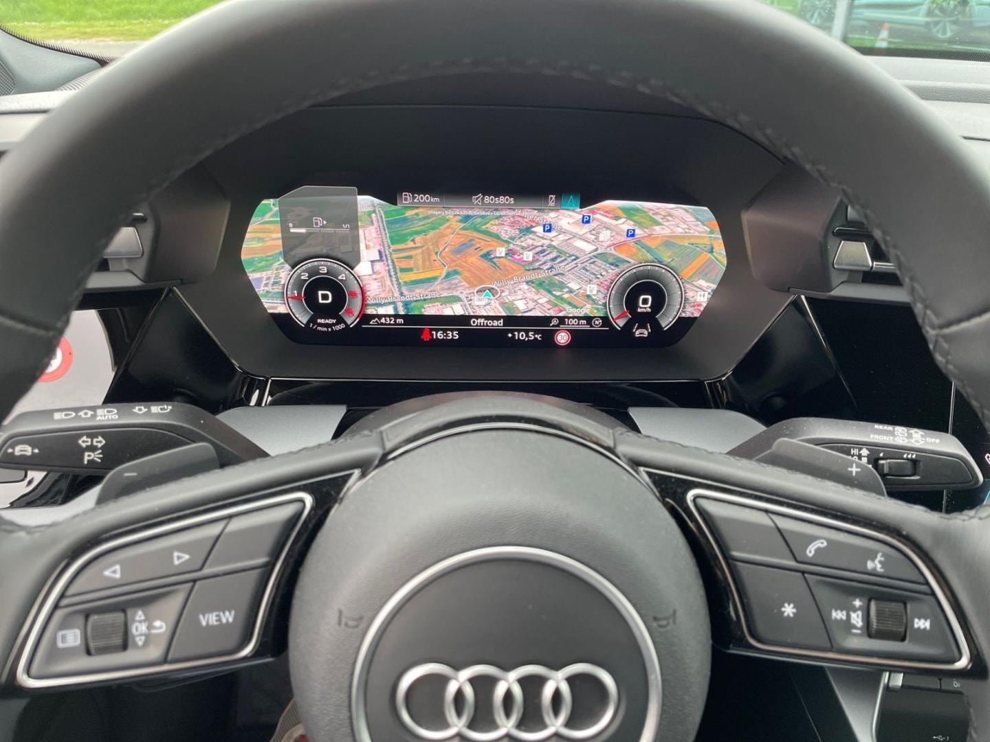 Bild über Audi A3 allstreet 35 TDI S tronic - für weitere Informationen kontaktieren Sie den Audi Partner