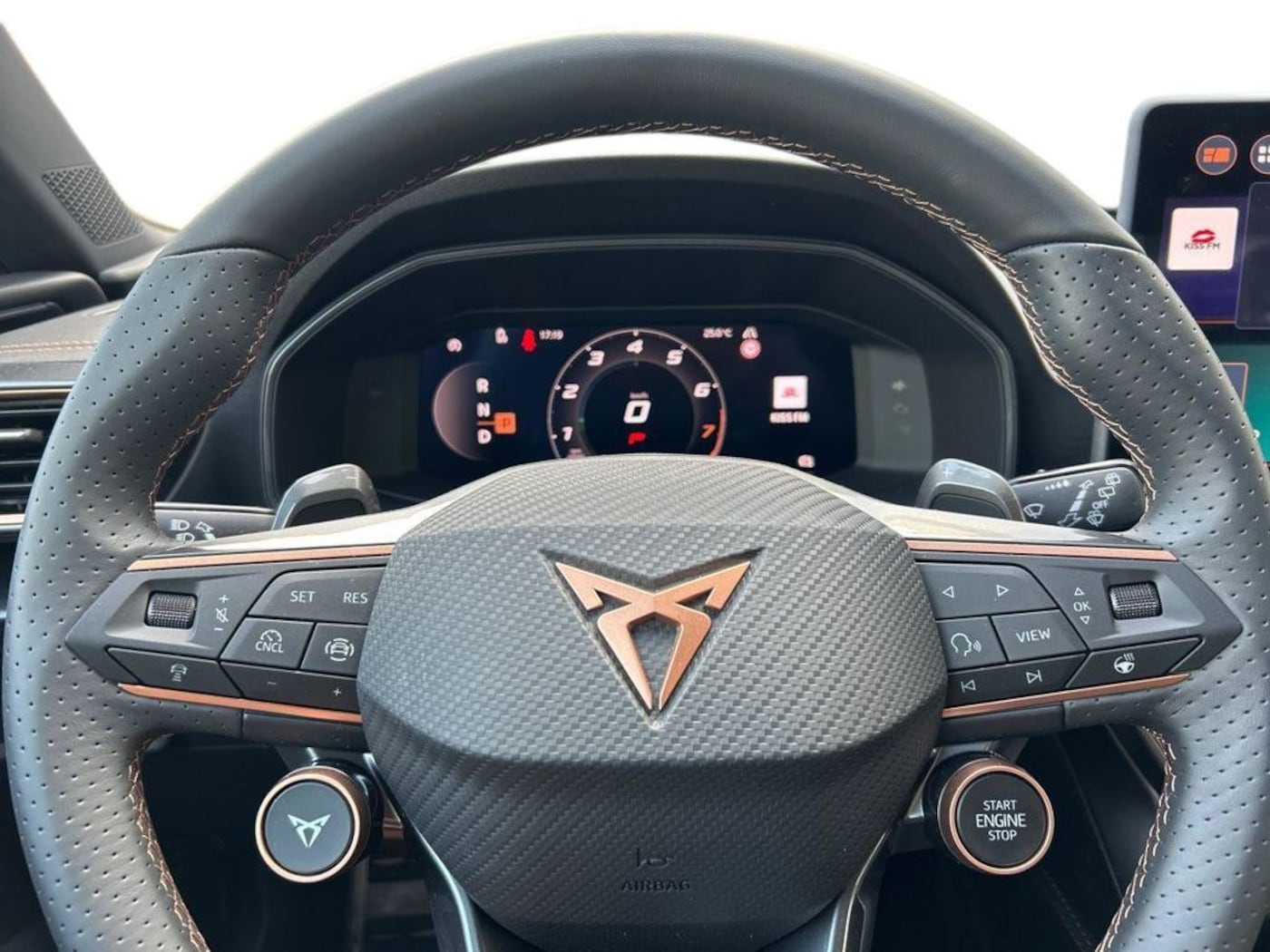 CUPRA Leon León 1.5 TSI e-Hybrid DSG 150 kW (204 CV) — photo 11