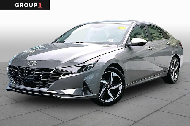 Photo of 2023 Hyundai Elantra 