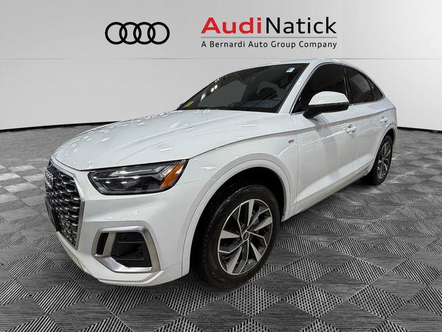 2022 Audi Q5 Sportback 45 Premium's photo