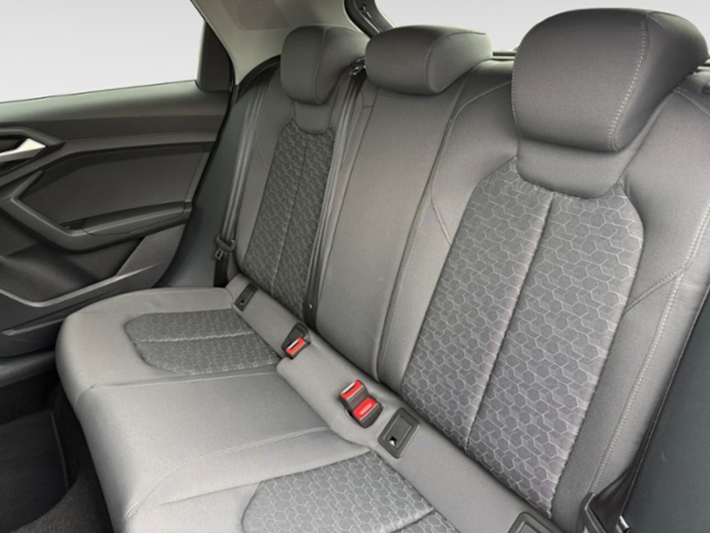 Bild über Audi A1 Sportback advanced 30 TFSI S tronic - für weitere Informationen kontaktieren Sie den Audi Partner