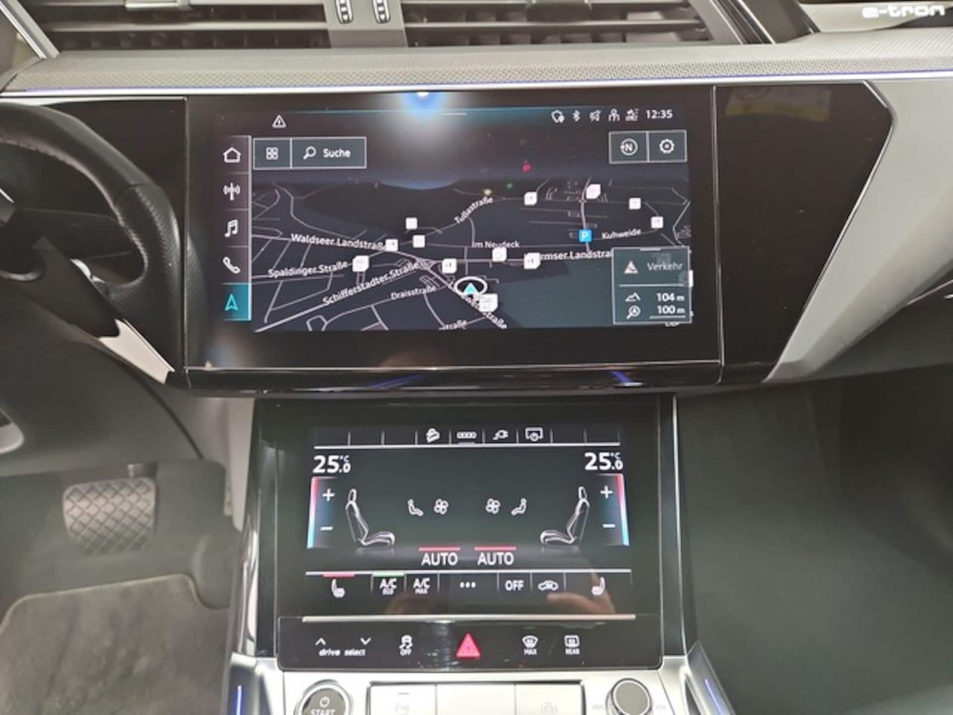 Audi e-tron S line