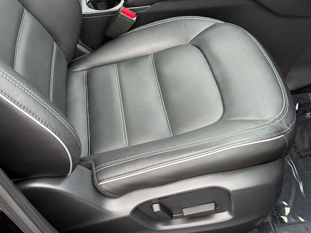 2025 Mazda CX-5 S Preferred package - Photo 14