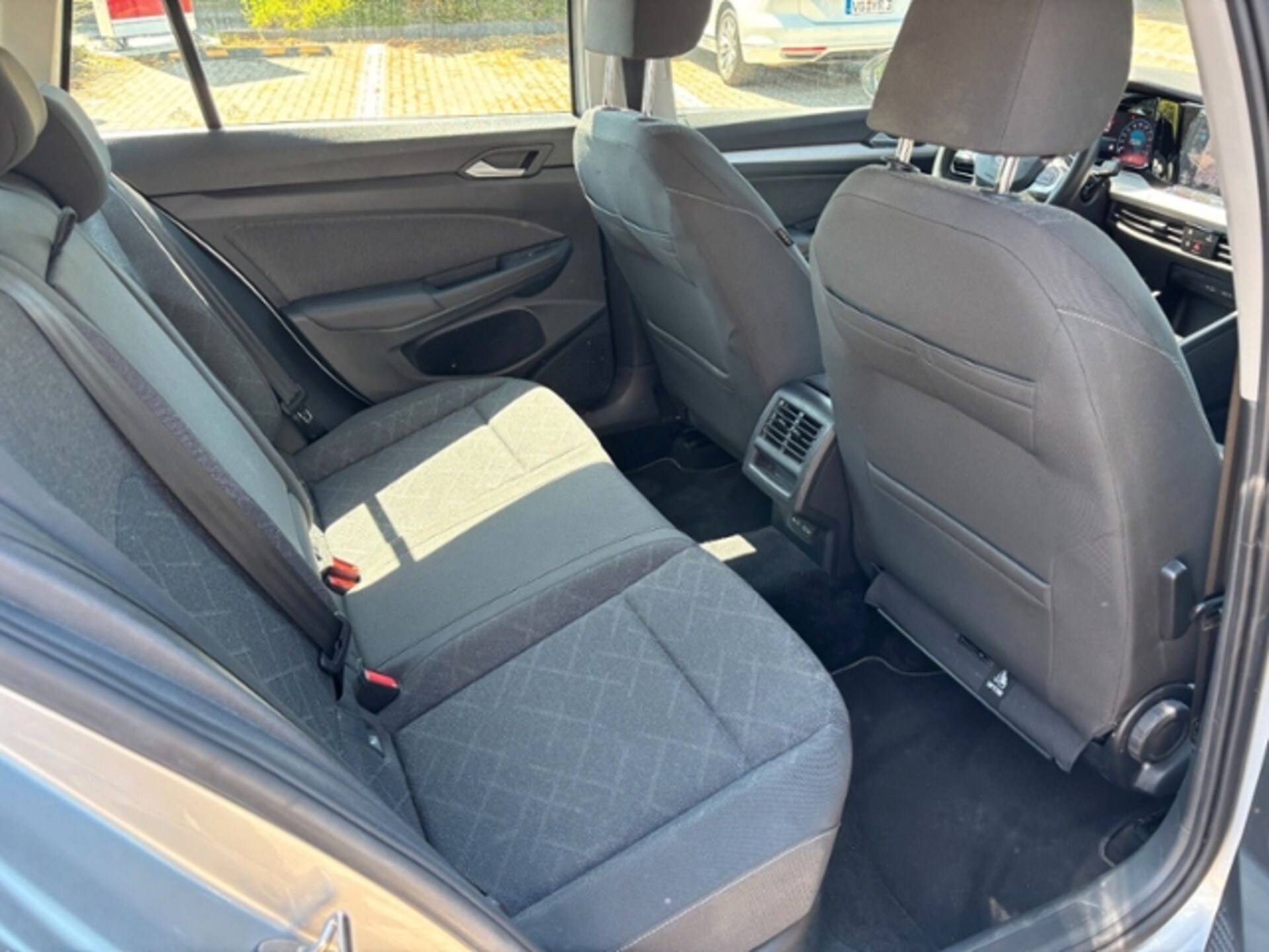 Volkswagen Golf Variant Life