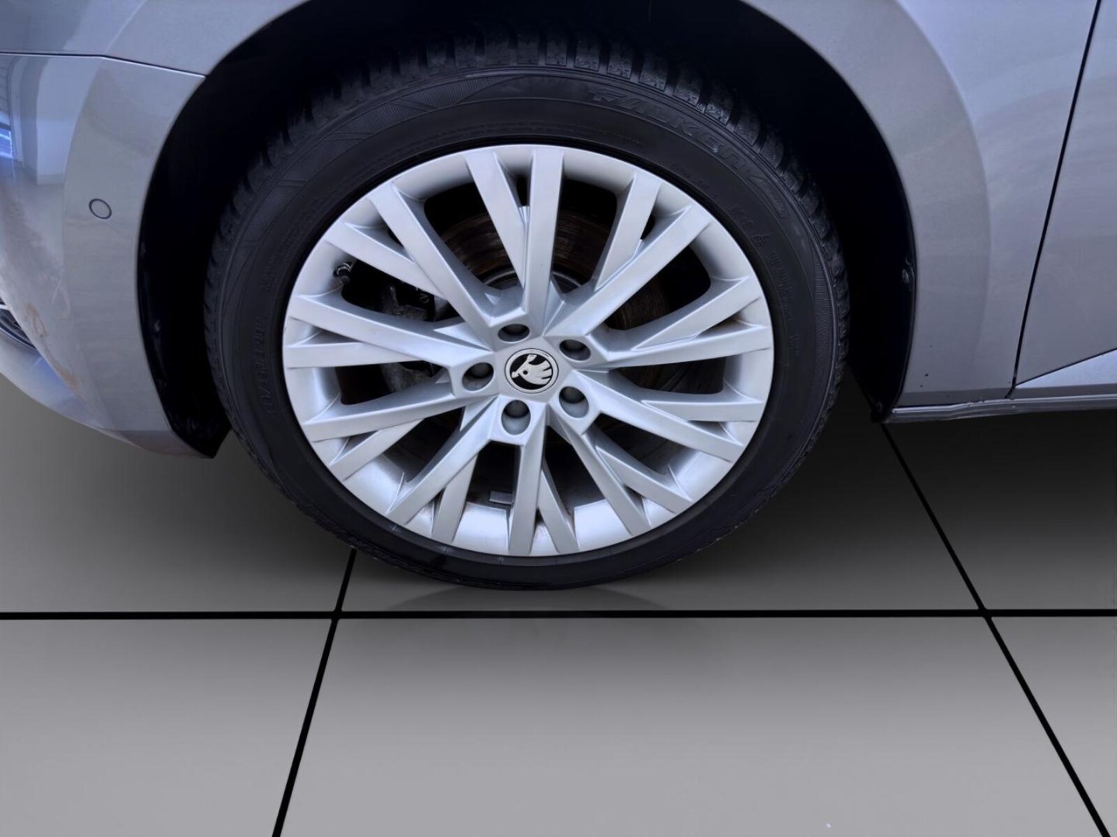 Škoda Superb Combi – Bild 9