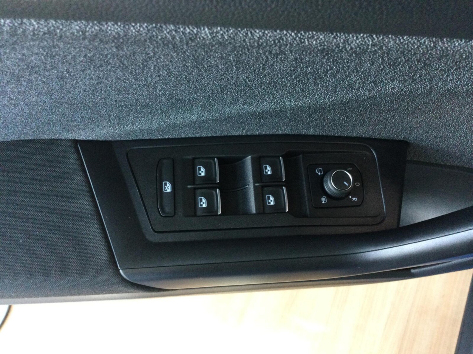 Volkswagen T-Roc – Bild 12