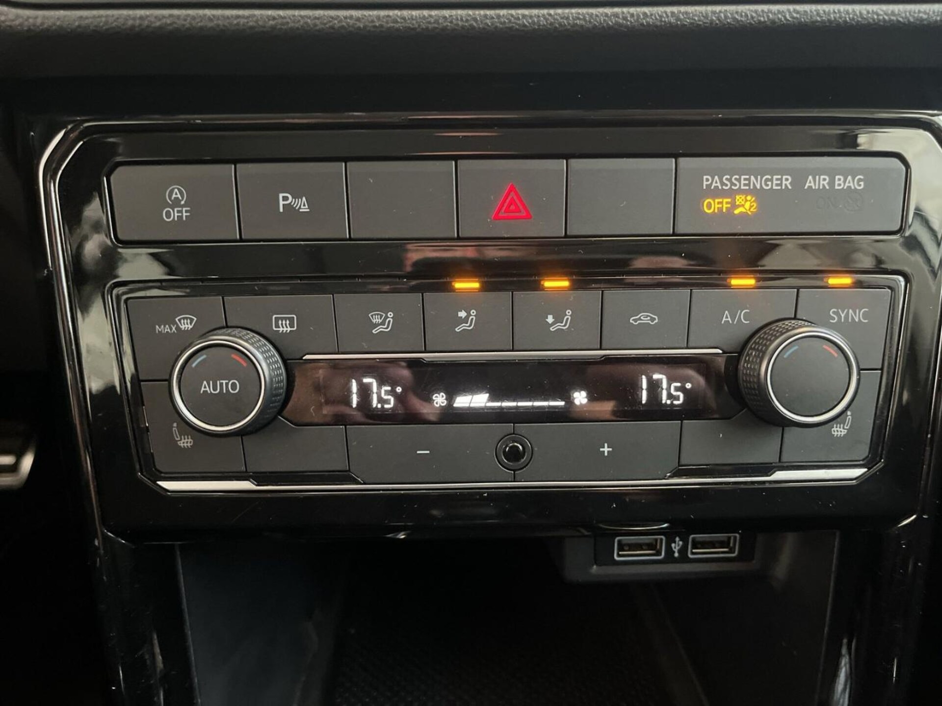 Volkswagen T-Cross United