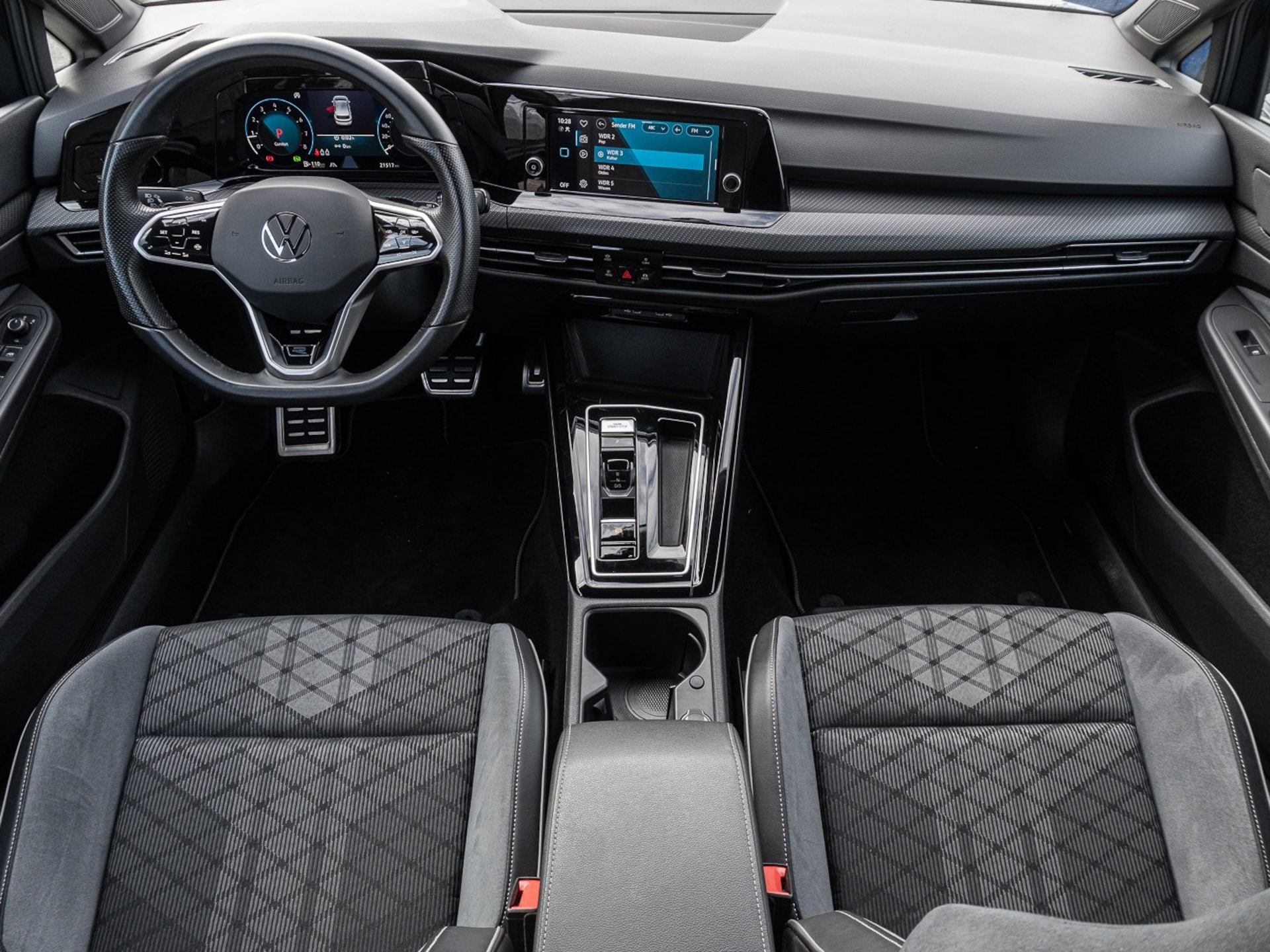 Volkswagen Golf R-Line