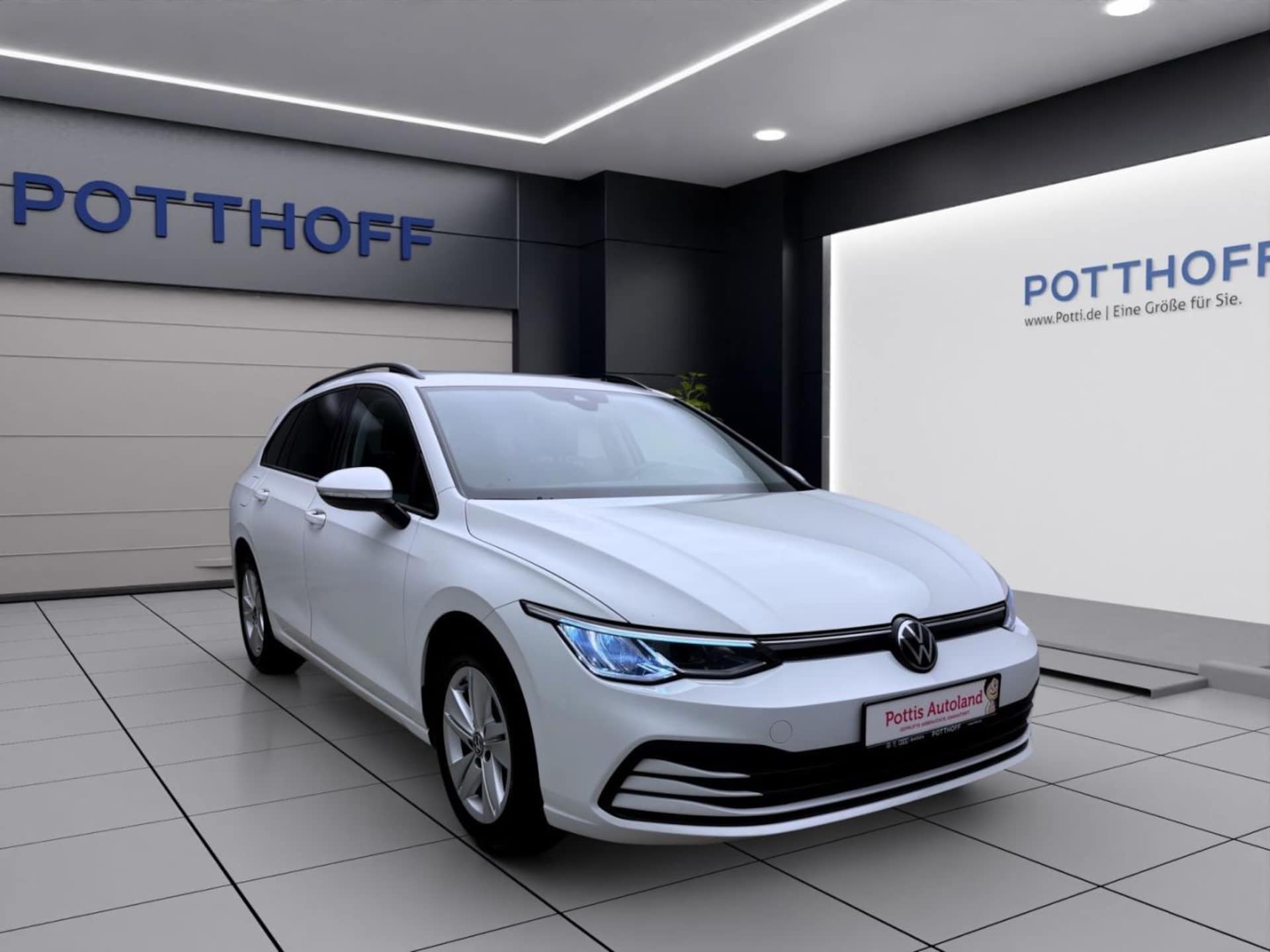 Volkswagen Golf Variant Life