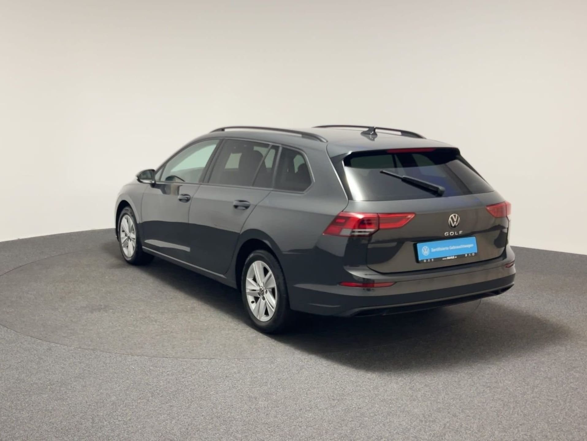 Volkswagen Golf Variant Life