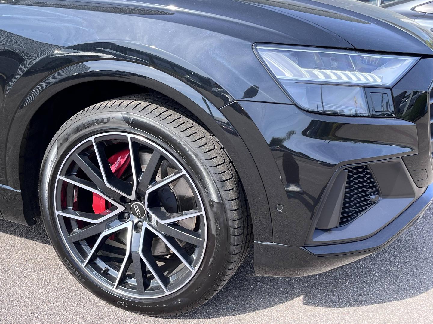 Image about Audi Q8 TFSI e Competition 60 TFSI e quattro 340 kW (462 ch) tiptronic