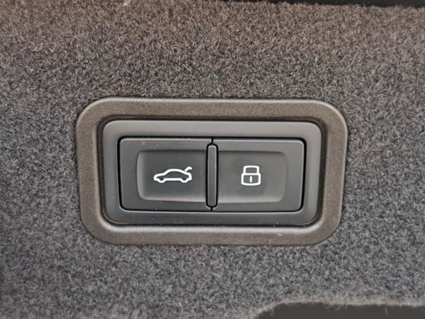Bild über Audi A8 50 TDI quattro tiptronic - für weitere Informationen kontaktieren Sie den Audi Partner