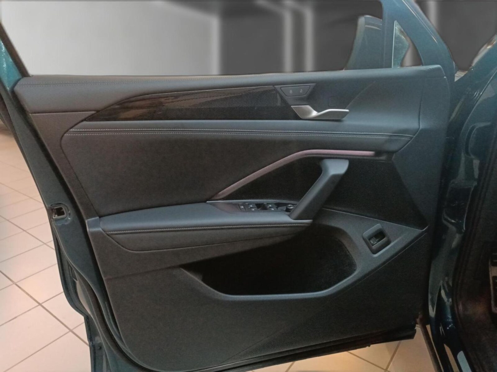 Volkswagen Tiguan – Bild 9