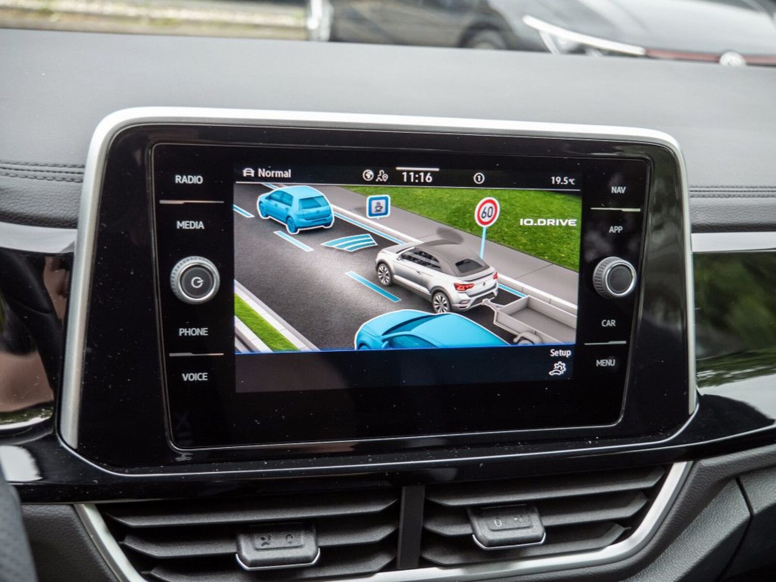 Volkswagen T-Roc Cabriolet – Bild 13