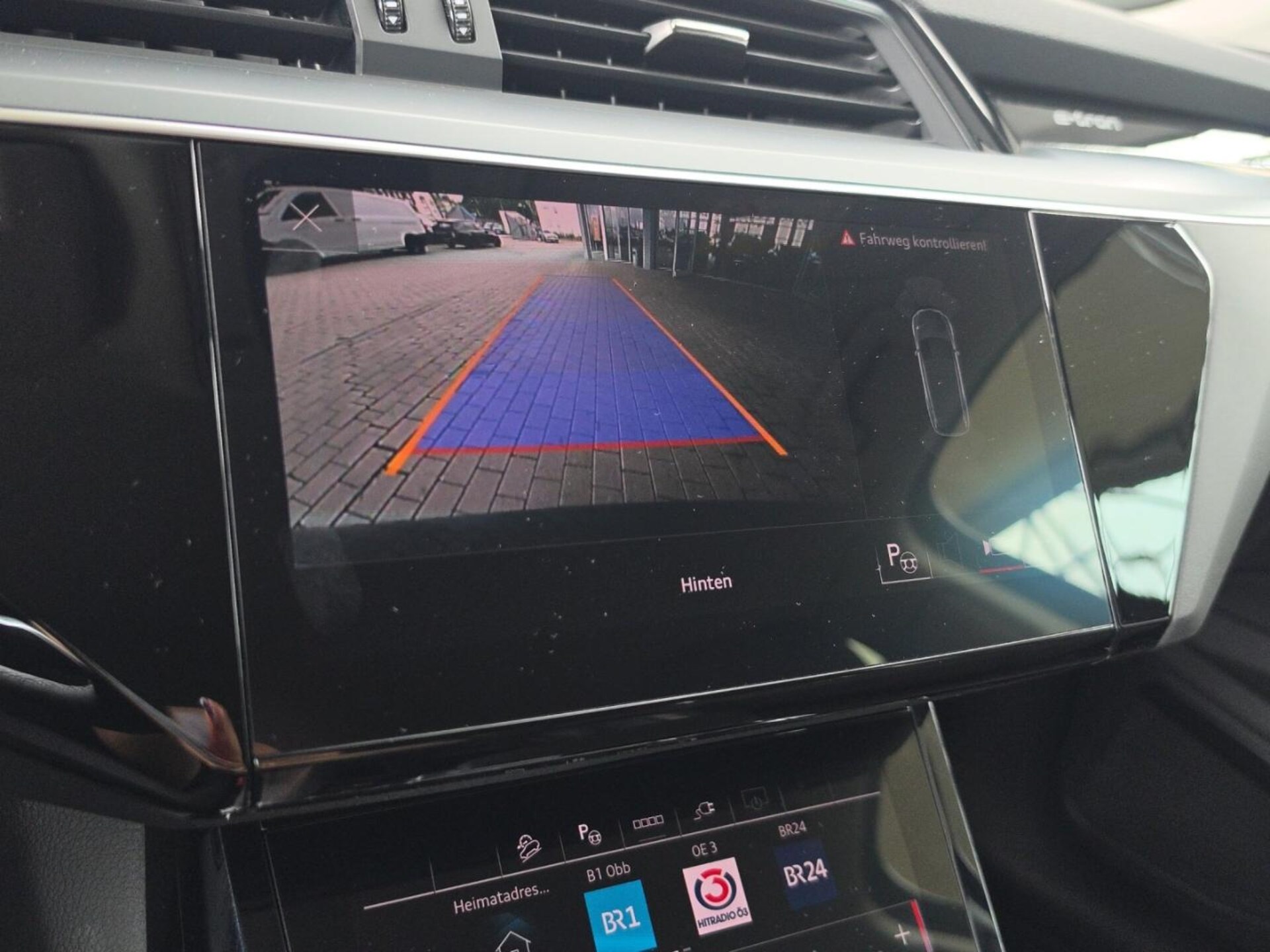 Audi Q8 e-tron Advanced
