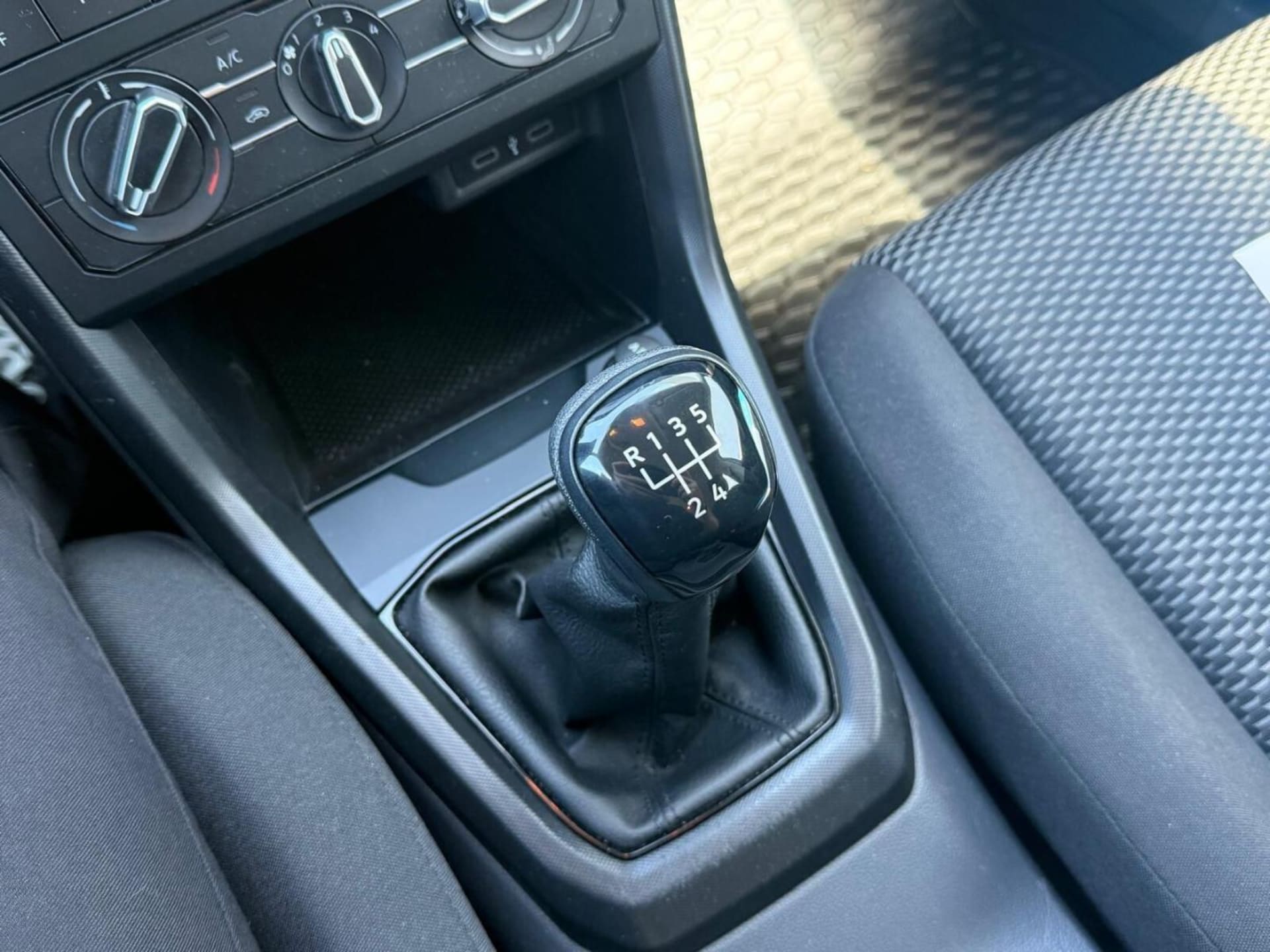 Volkswagen T-Cross Model bazowy