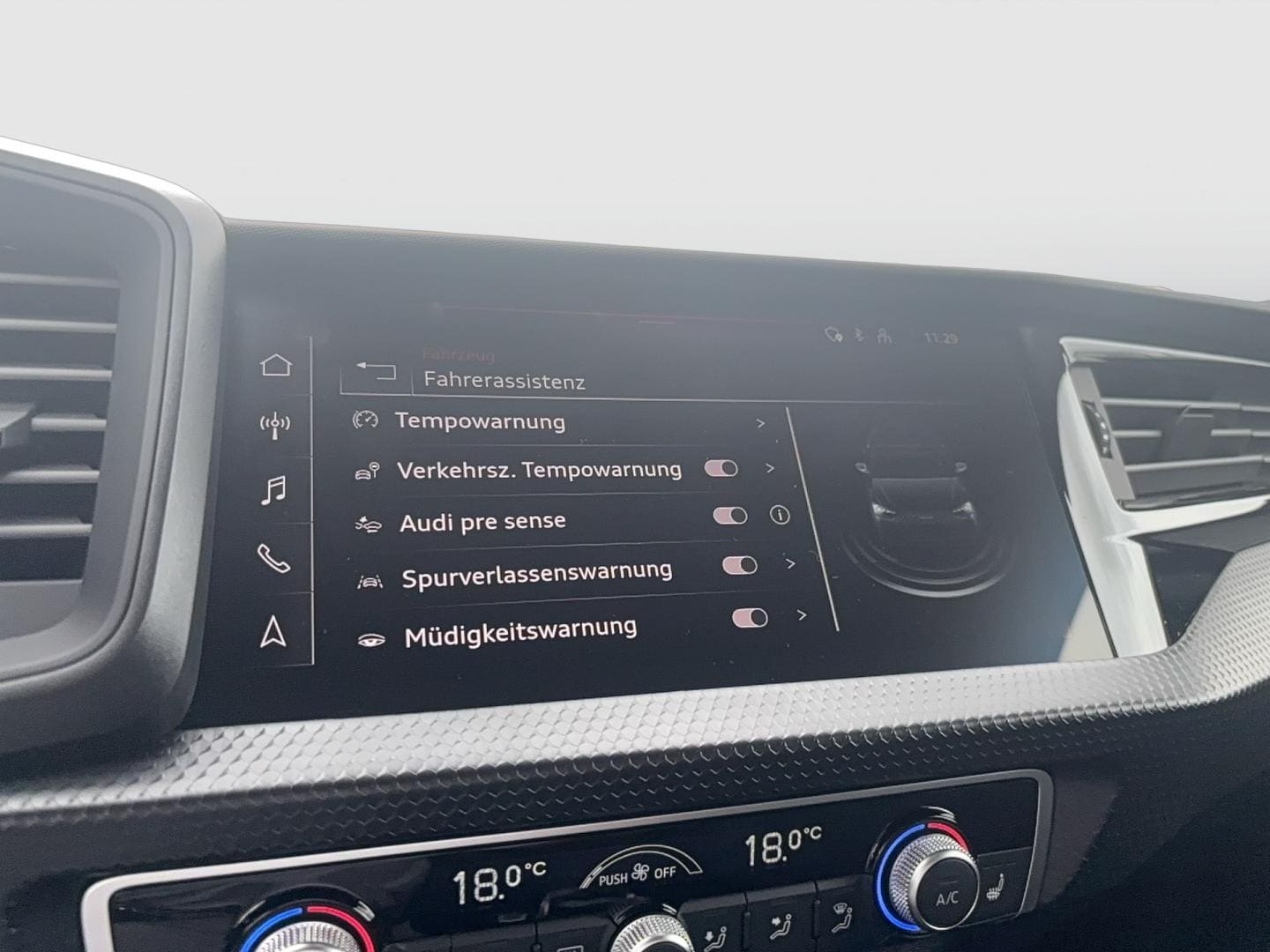 Bild über Audi A1 Sportback 30 TFSI Schaltgetriebe - für weitere Informationen kontaktieren Sie den Audi Partner