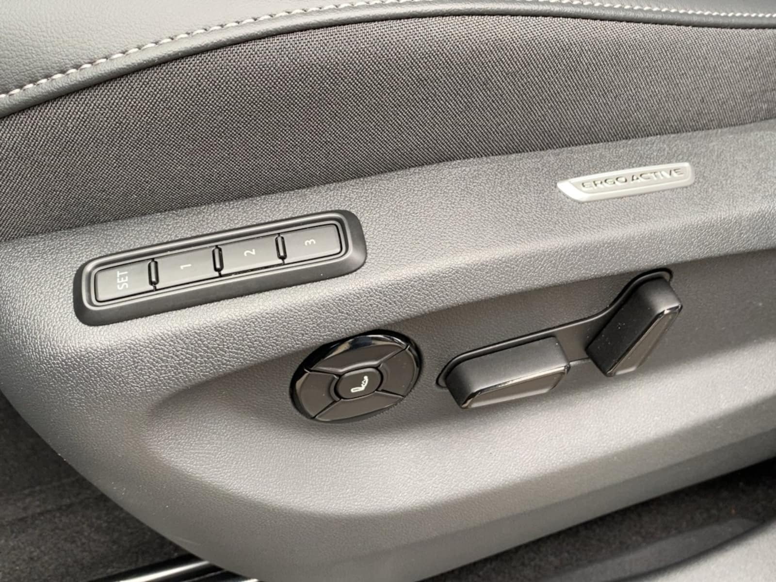 Volkswagen Tiguan – Bild 16