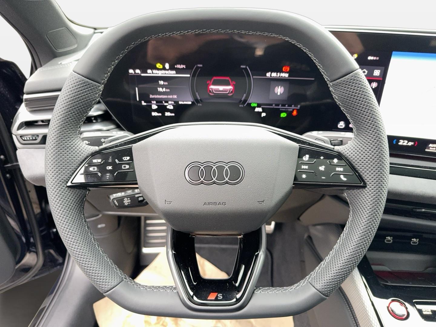 Bild über Audi A5 Avant e-hybrid e-hybrid quattro 270 kW S tronic - für weitere Informationen kontaktieren Sie den Audi Partner
