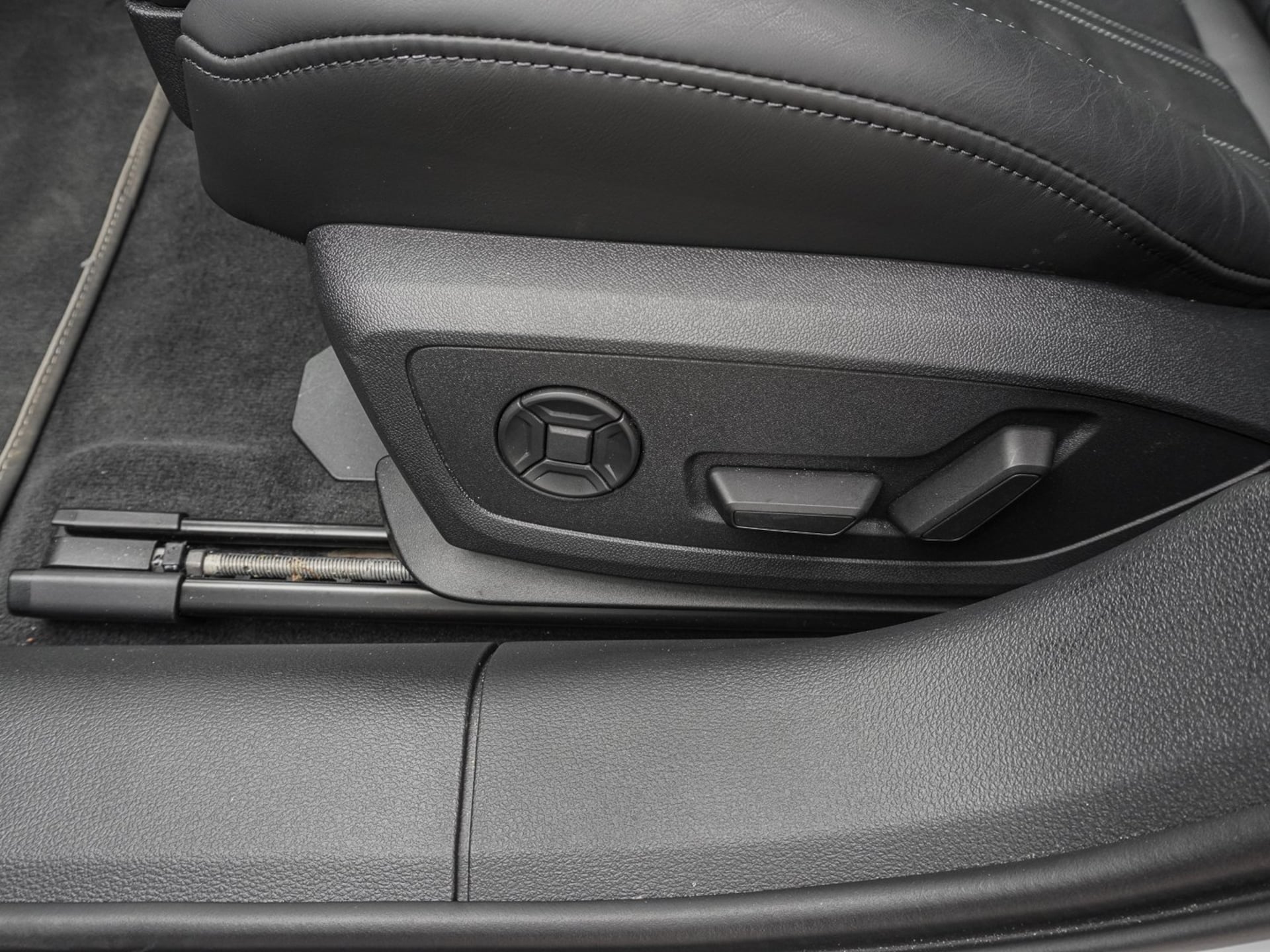 Audi A6 Avant TFSI e Design