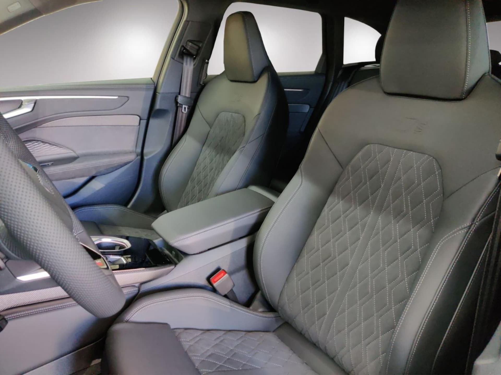 Audi A6 Avant edition one