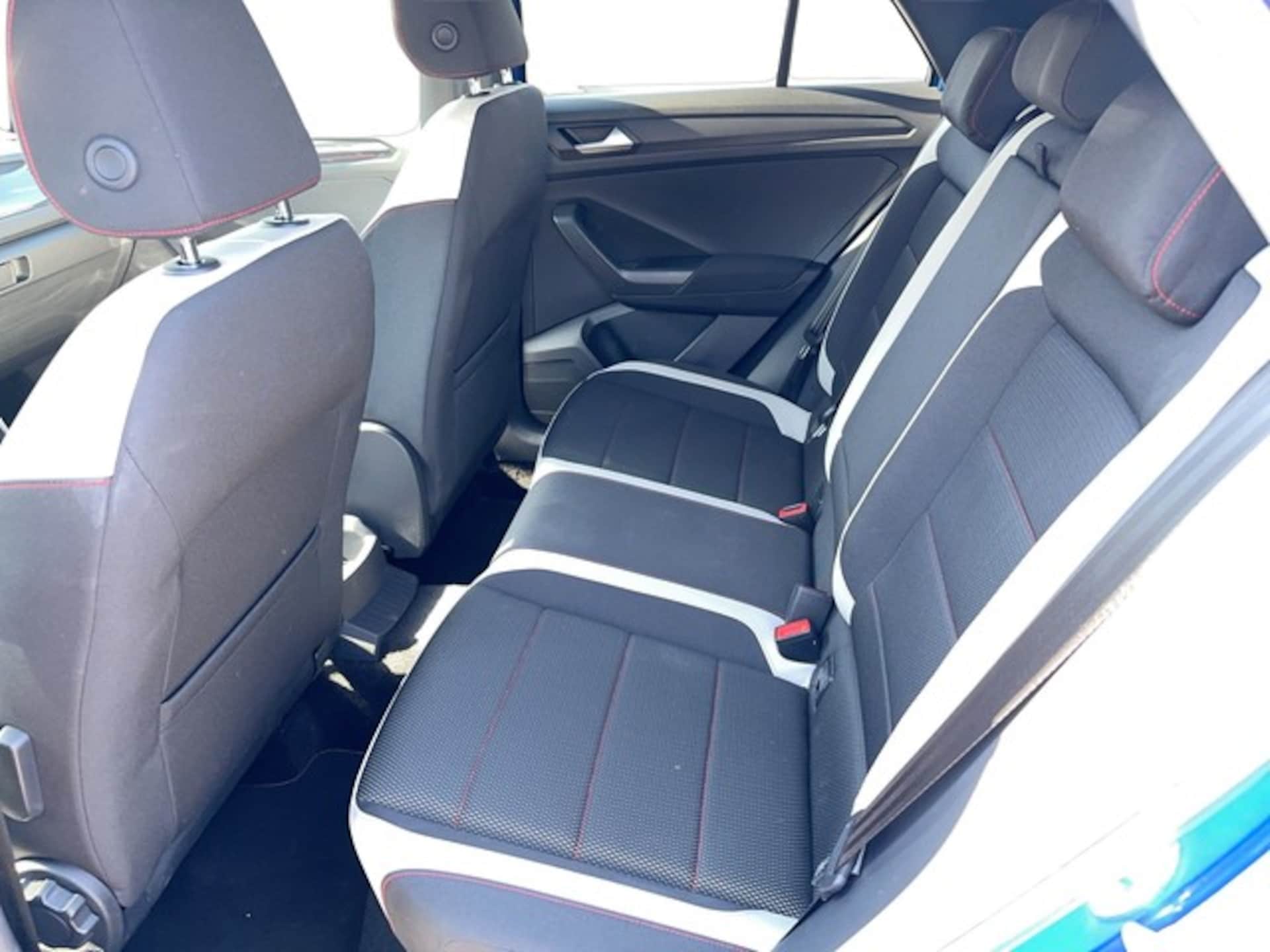 Volkswagen T-Roc Sport